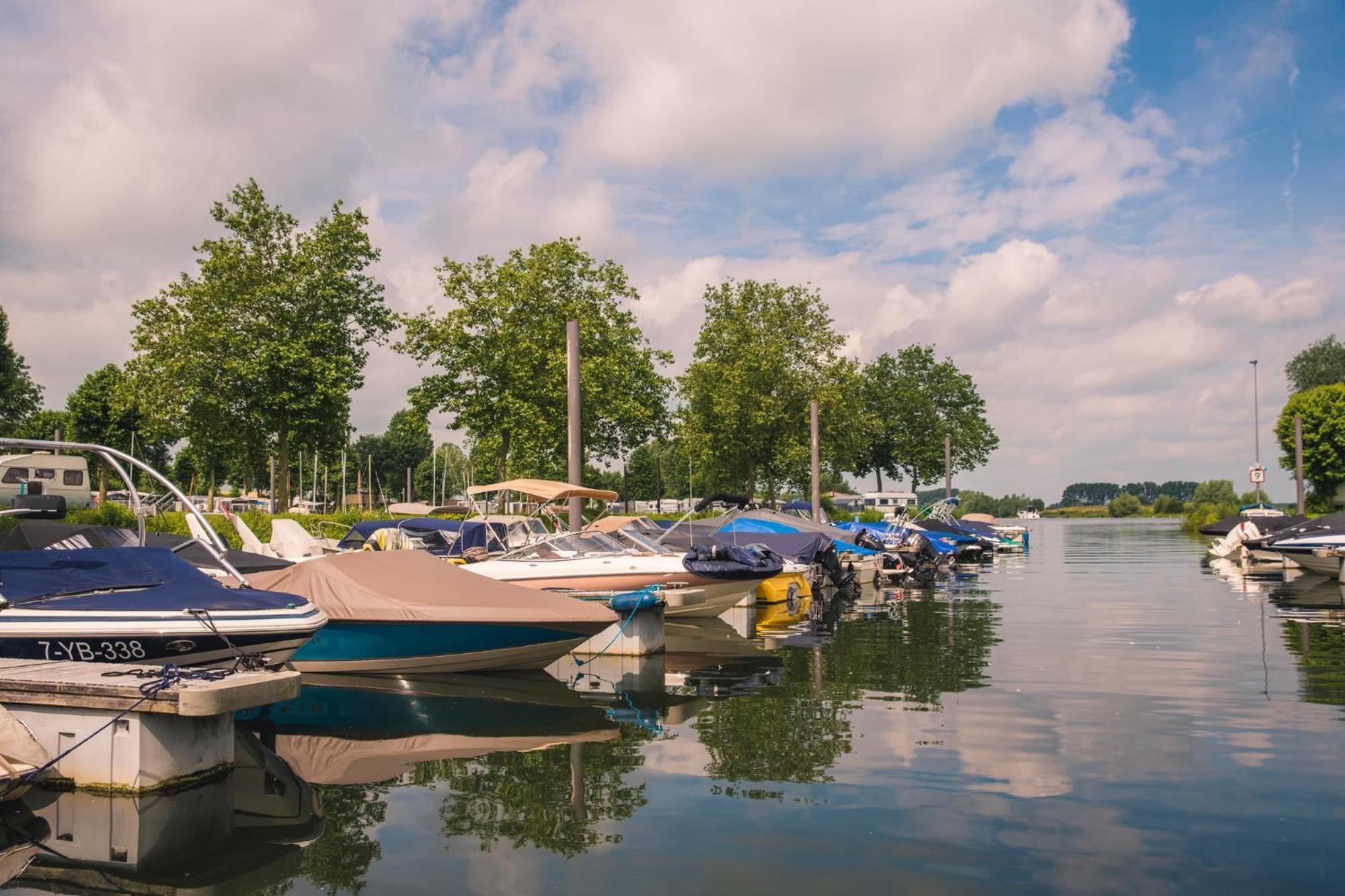 Hotel Marinapark Bad Nederrijn Maurik Exterior foto
